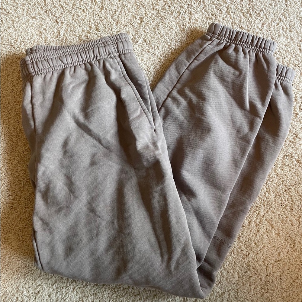 Aritzia Super Fleece Sweatpants Taupe S